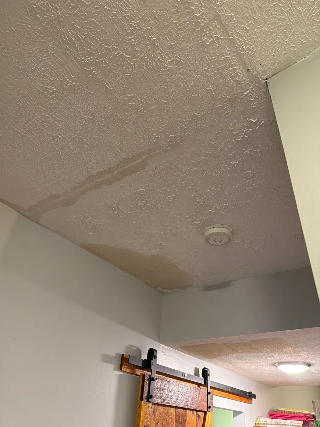 Air movers and dehumidifiers running in Stonegate Indiana home dry-out